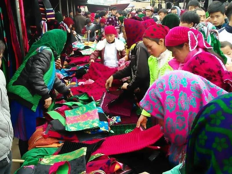 6 khu chợ phiên Hà Giang nổi tiếng không thể bỏ lỡ khi đi du lịch tại đây