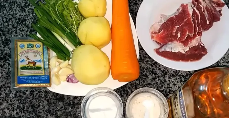 Cách nấu thịt bò hầm khoai tây ngon cho bữa cơm gia đình