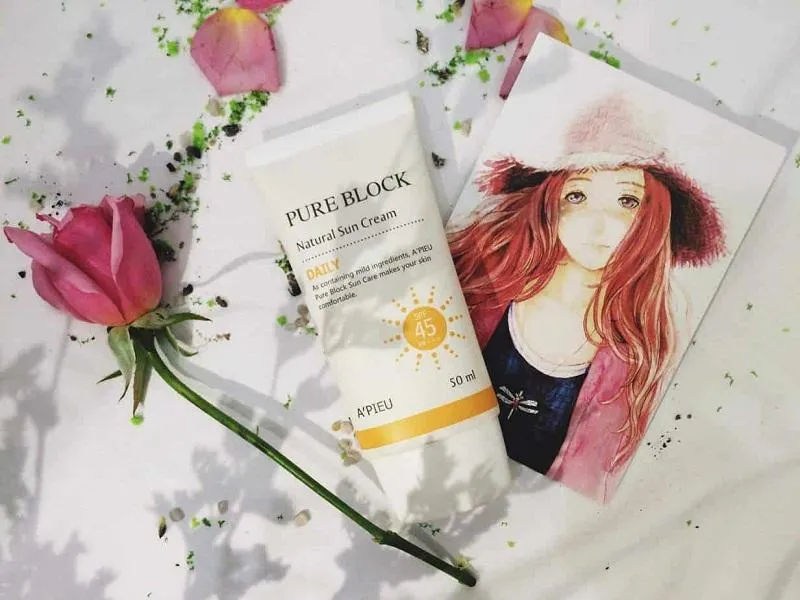 Kem chống nắng A’pieu Pure Block Natural Daily Sun Cream SPF 50+ PA+++ có tốt không?