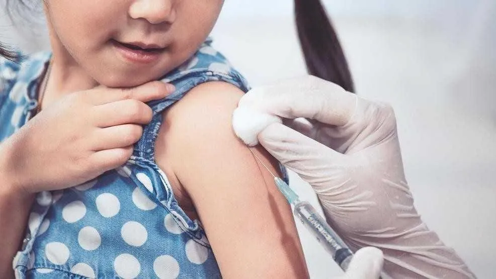 Vắc-xin cho trẻ có gây ra bệnh tự kỷ không? 6 câu trả lời đến từ chuyên gia chính xác nhất.