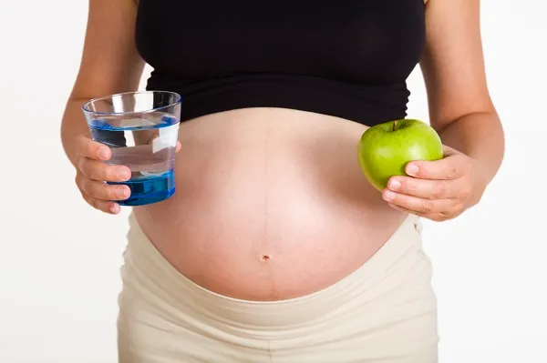 Nguyên nhân, dấu hiệu của tình trạng thiếu nước ối khi mang thai